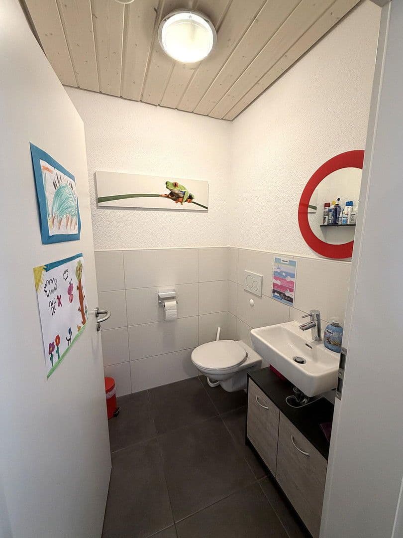 Predaj domu 148 m², pozemek 276 m², Baltmannsweiler, Bádensko-Wurttembersko Predaj domu 148 m², pozemek 276 m², Baltmannsweiler, Bádensko-Wurttembersko