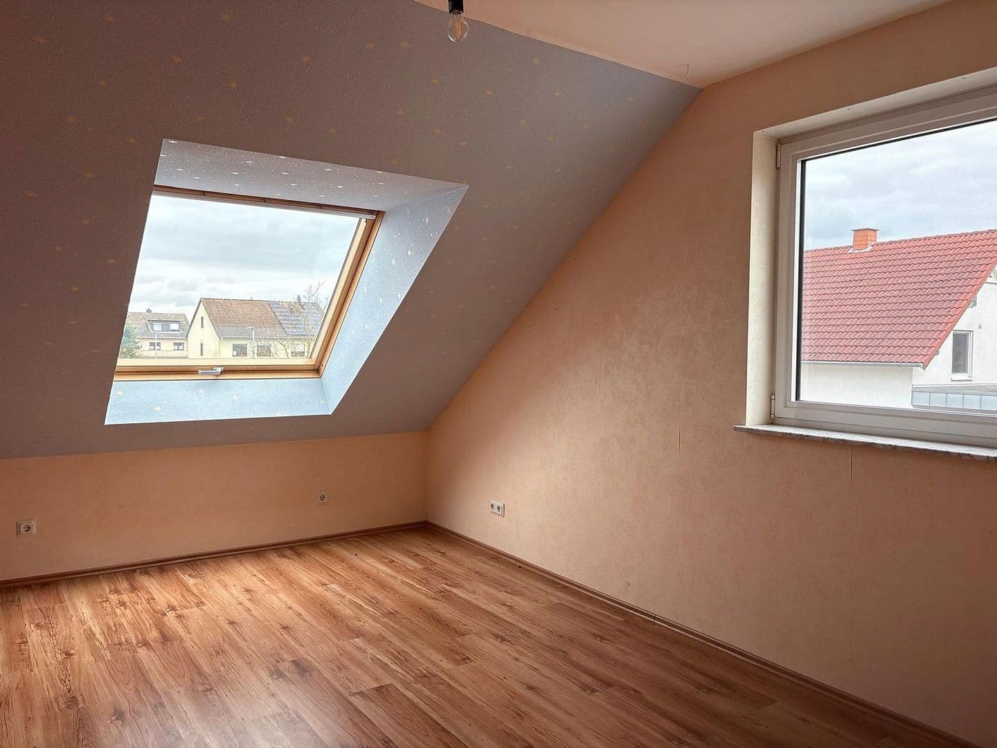 Prenájom domu 163 m², pozemek 386 m², Bornheim, Severné Porýnie - Westfálsko Prenájom domu 163 m², pozemek 386 m², Bornheim, Severné Porýnie - Westfálsko