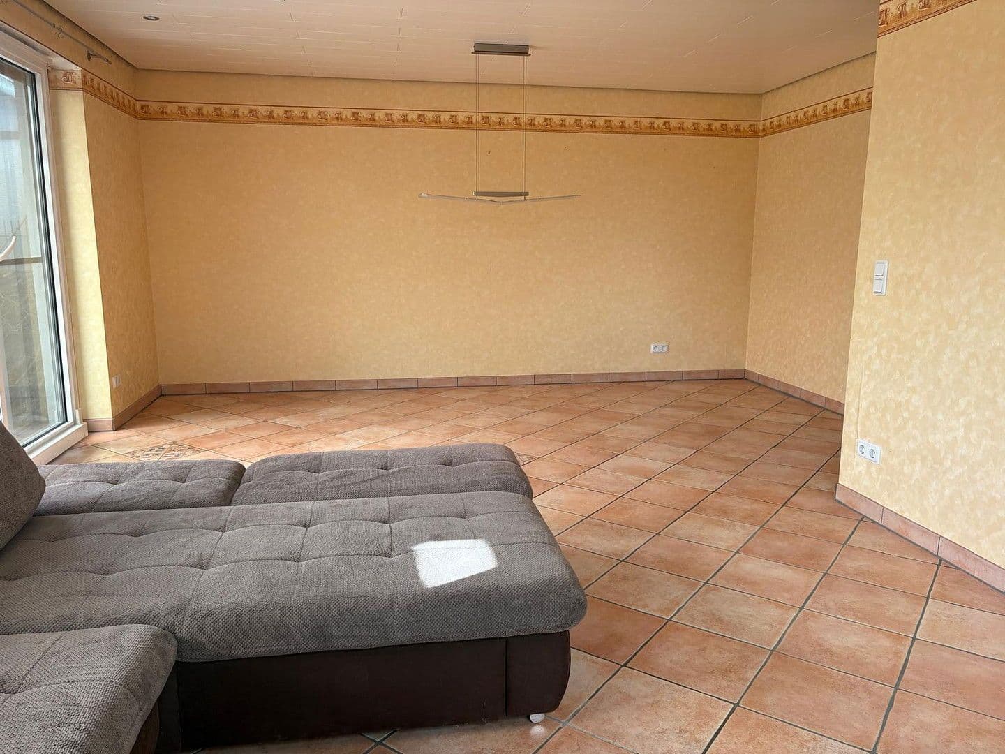 Prenájom domu 163 m², pozemek 386 m², Bornheim, Severné Porýnie - Westfálsko Prenájom domu 163 m², pozemek 386 m², Bornheim, Severné Porýnie - Westfálsko