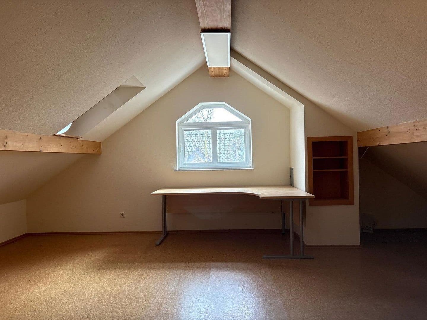 Prenájom domu 163 m², pozemek 386 m², Bornheim, Severné Porýnie - Westfálsko Prenájom domu 163 m², pozemek 386 m², Bornheim, Severné Porýnie - Westfálsko