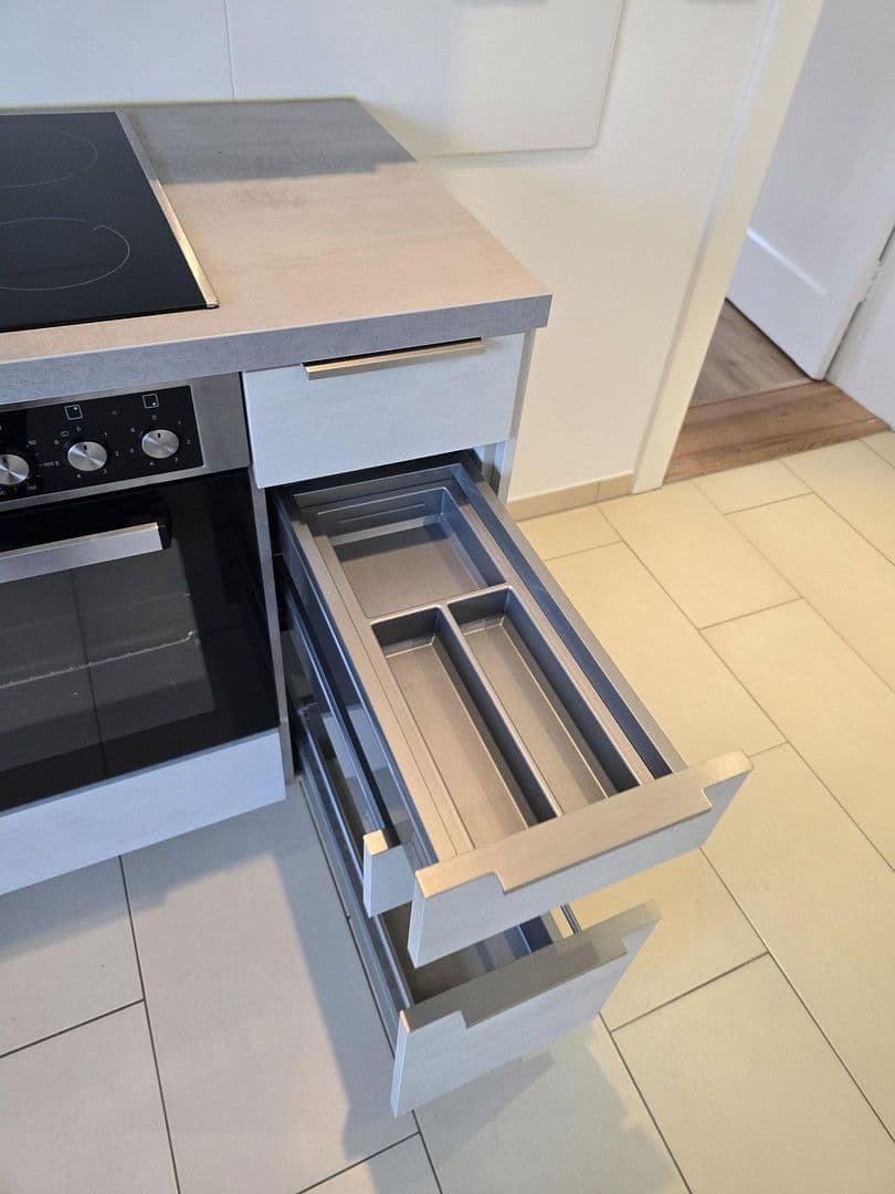 Prenájom bytu 2-izbový 66 m², Gerhart-Hauptmann Straße 43/45, Teltow, Brandenbursko Prenájom bytu 2-izbový 66 m², Gerhart-Hauptmann Straße 43/45, Teltow, Brandenbursko