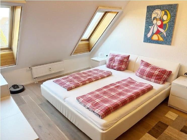 Prenájom bytu 3-izbový 77 m², Filderstadt, Bádensko-Wurttembersko Prenájom bytu 3-izbový 77 m², Filderstadt, Bádensko-Wurttembersko