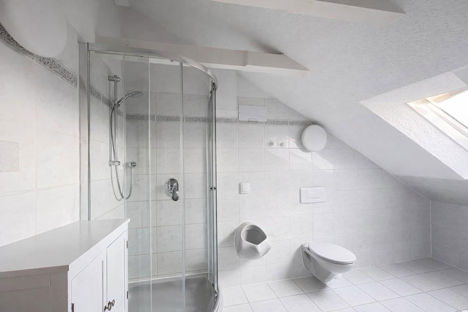 Prenájom bytu 4-izbový 138 m², Dietzenbach, Hesensko Prenájom bytu 4-izbový 138 m², Dietzenbach, Hesensko