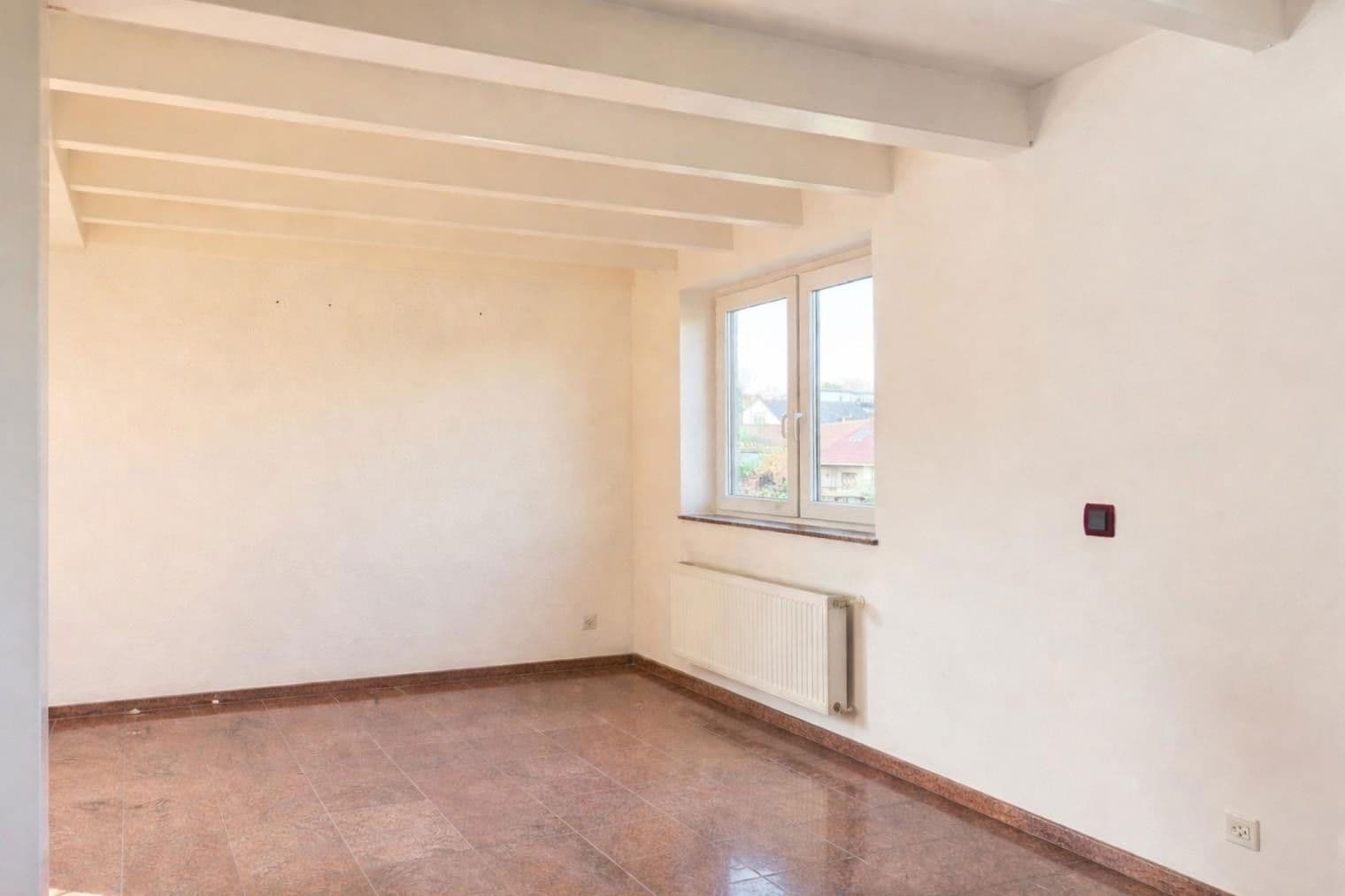 Prenájom bytu 4-izbový 138 m², Dietzenbach, Hesensko Prenájom bytu 4-izbový 138 m², Dietzenbach, Hesensko