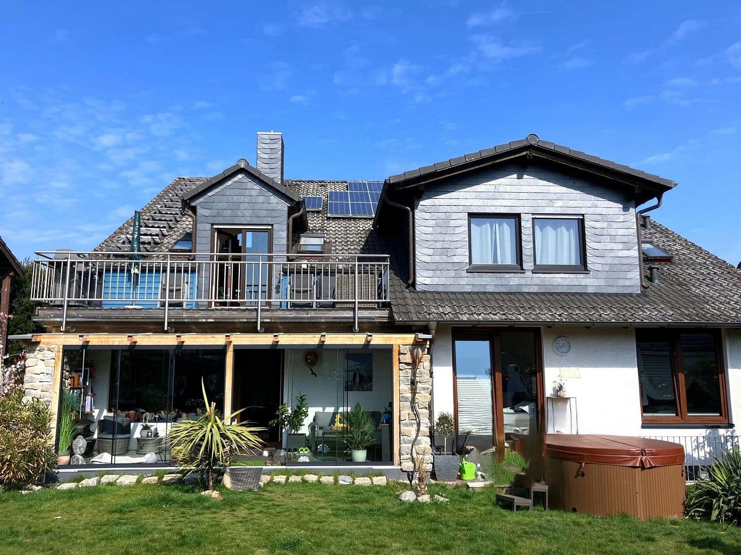 Prenájom bytu 4-izbový 138 m², Dietzenbach, Hesensko Prenájom bytu 4-izbový 138 m², Dietzenbach, Hesensko