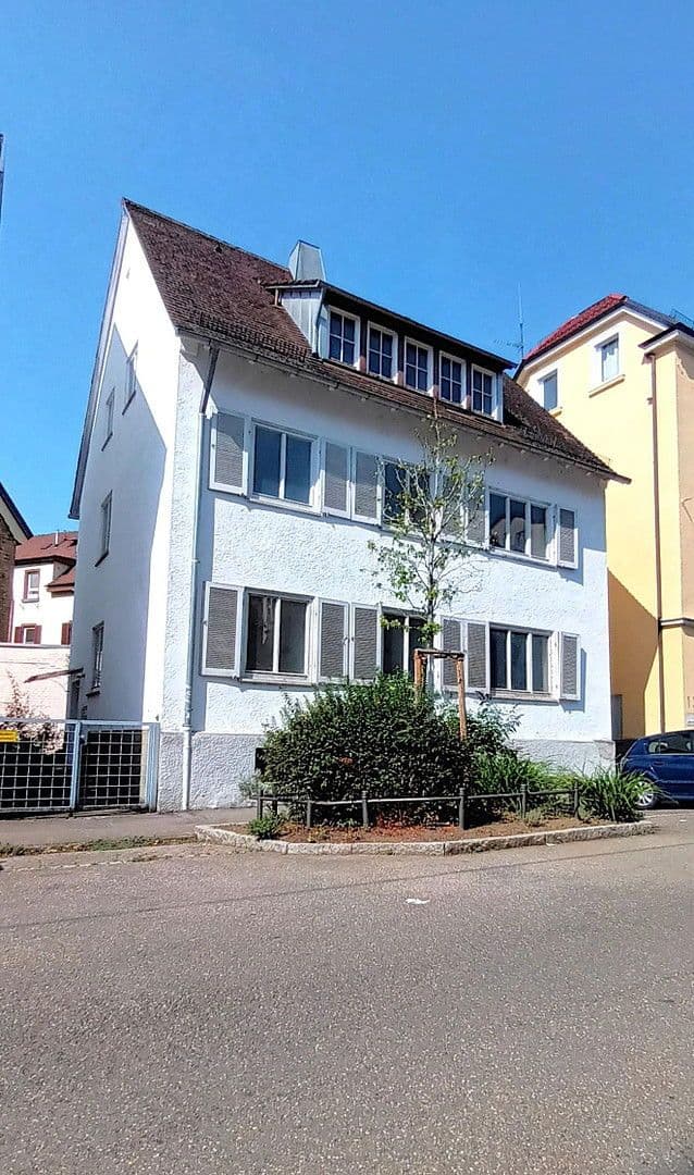 Predaj domu 196 m², pozemek 164 m², Stuttgart, Bádensko-Wurttembersko Predaj domu 196 m², pozemek 164 m², Stuttgart, Bádensko-Wurttembersko