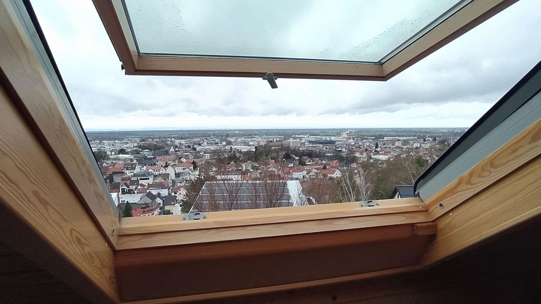 Predaj domu 253 m², pozemek 593 m², Hegelstraße 1, Weinheim, Bádensko-Wurttembersko Predaj domu 253 m², pozemek 593 m², Hegelstraße 1, Weinheim, Bádensko-Wurttembersko