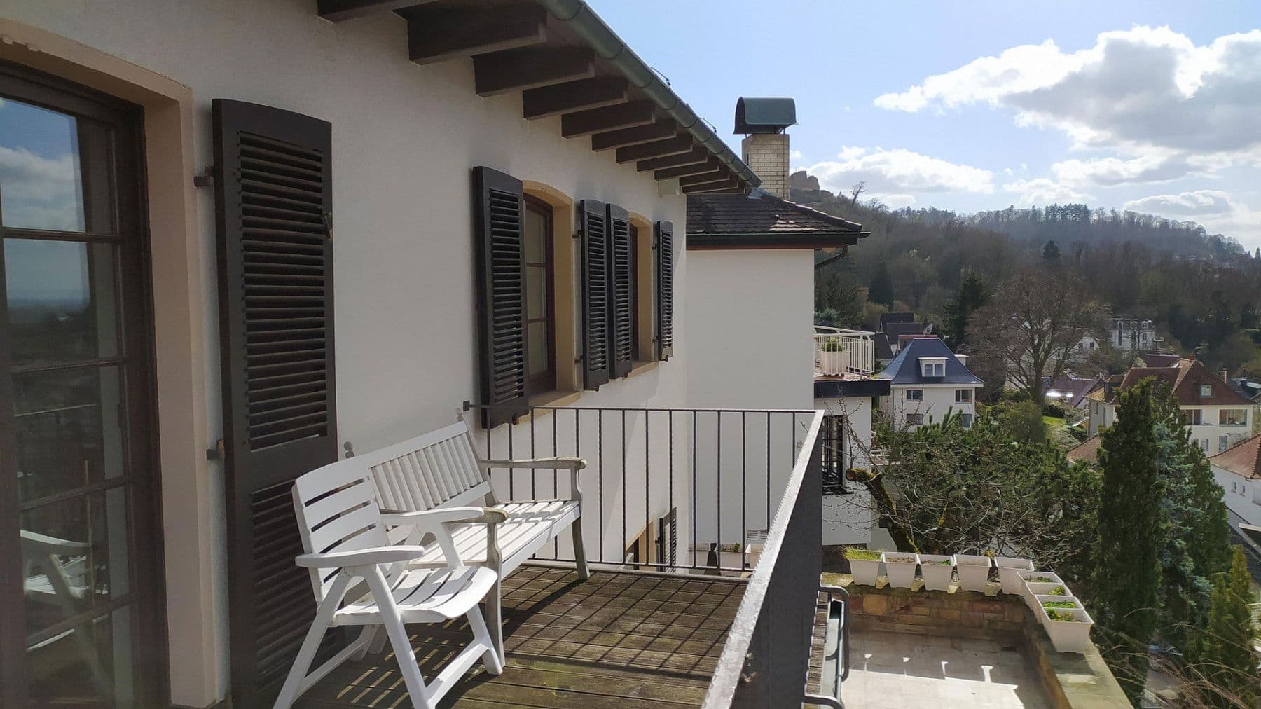 Predaj domu 253 m², pozemek 593 m², Hegelstraße 1, Weinheim, Bádensko-Wurttembersko Predaj domu 253 m², pozemek 593 m², Hegelstraße 1, Weinheim, Bádensko-Wurttembersko