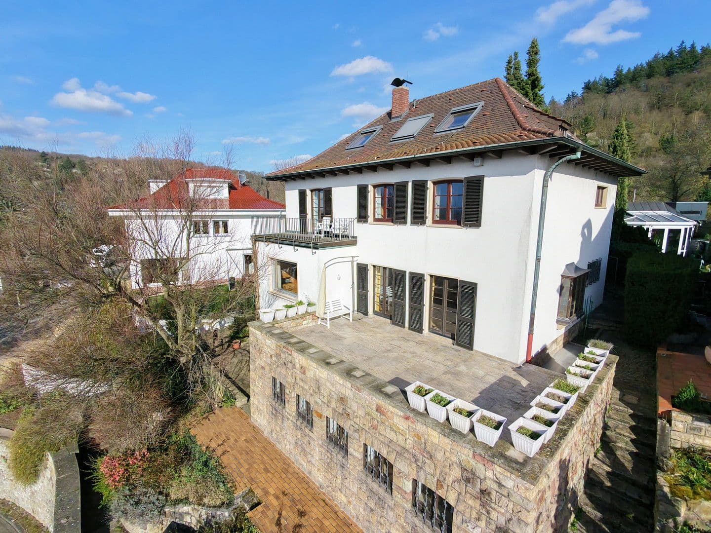 Predaj domu 253 m², pozemek 593 m², Hegelstraße 1, Weinheim, Bádensko-Wurttembersko Predaj domu 253 m², pozemek 593 m², Hegelstraße 1, Weinheim, Bádensko-Wurttembersko