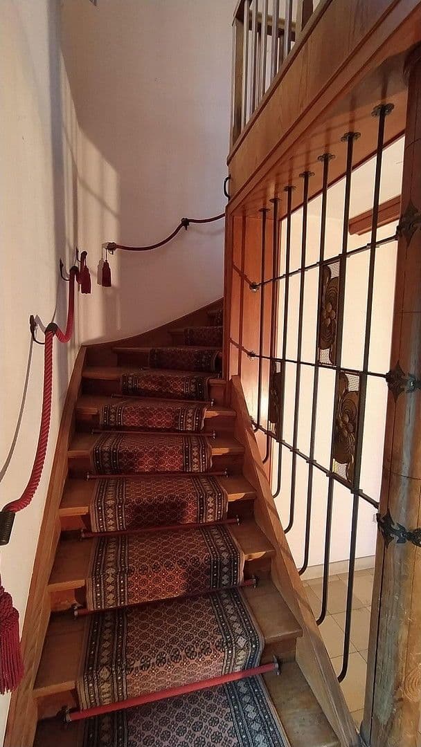 Predaj domu 253 m², pozemek 593 m², Hegelstraße 1, Weinheim, Bádensko-Wurttembersko Predaj domu 253 m², pozemek 593 m², Hegelstraße 1, Weinheim, Bádensko-Wurttembersko