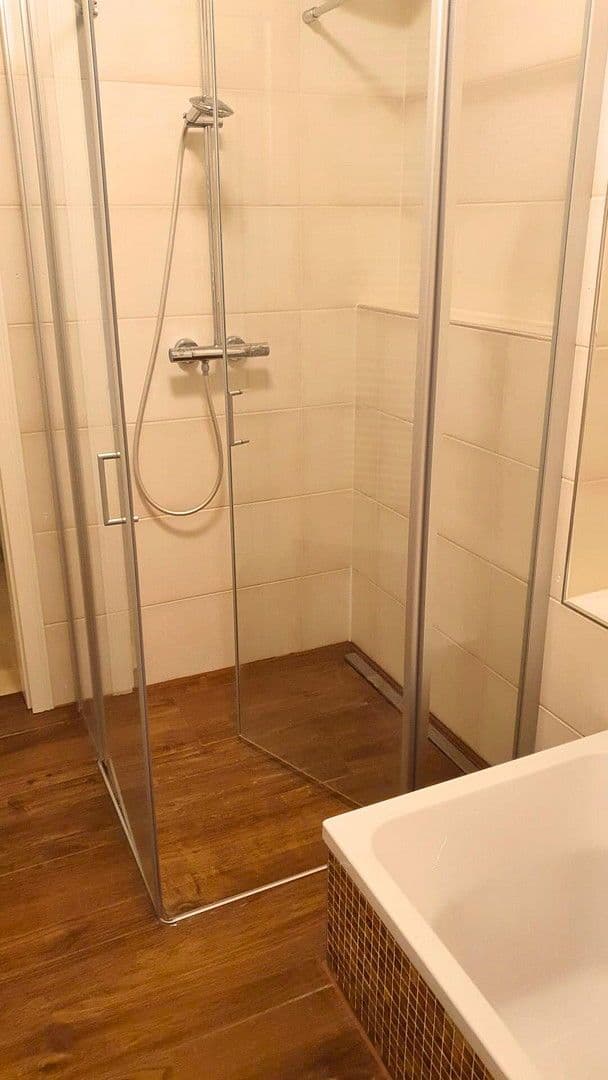 Prenájom bytu 4-izbový 109 m², Kassel, Hesensko Prenájom bytu 4-izbový 109 m², Kassel, Hesensko