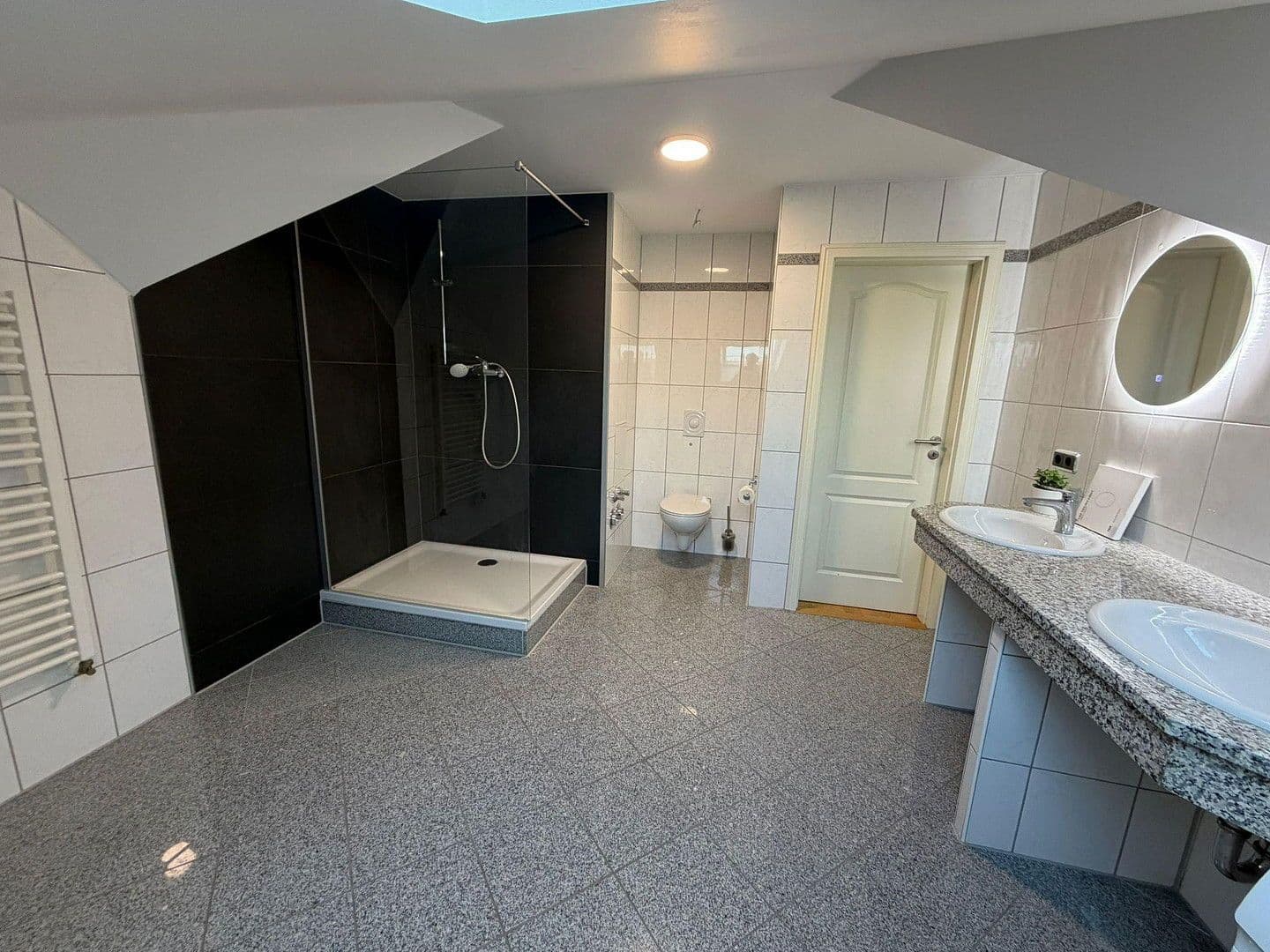 Prenájom bytu 1-izbový 297 m², Wörthstraße 1B, Bamberg, Bavorsko Prenájom bytu 1-izbový 297 m², Wörthstraße 1B, Bamberg, Bavorsko