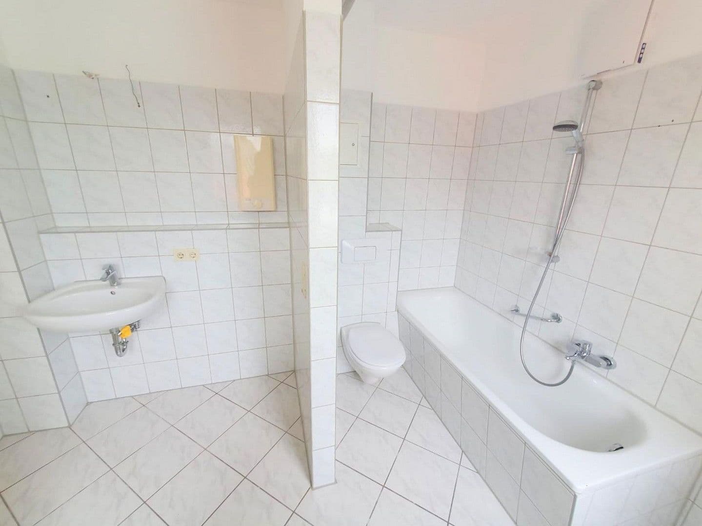 Prenájom bytu 5-izbový 143 m², Augustusburger Straße 54, Flöha, Sasko Prenájom bytu 5-izbový 143 m², Augustusburger Straße 54, Flöha, Sasko