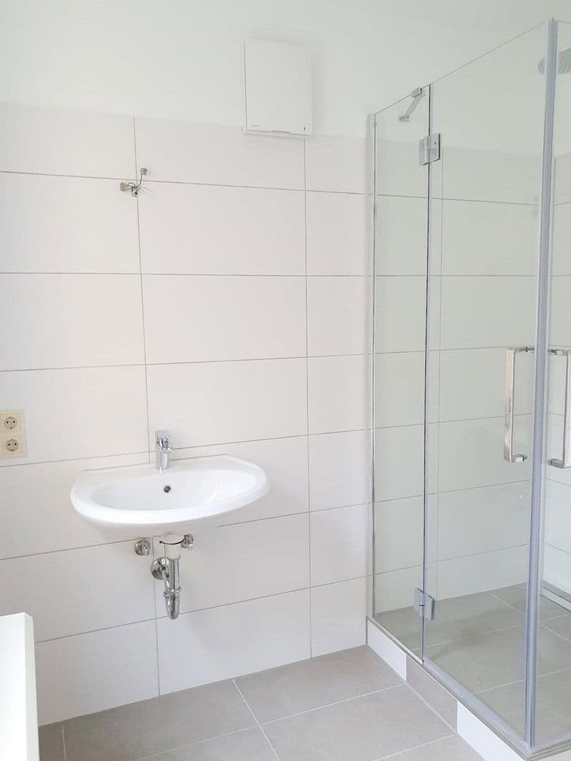 Prenájom bytu 5-izbový 143 m², Augustusburger Straße 54, Flöha, Sasko Prenájom bytu 5-izbový 143 m², Augustusburger Straße 54, Flöha, Sasko