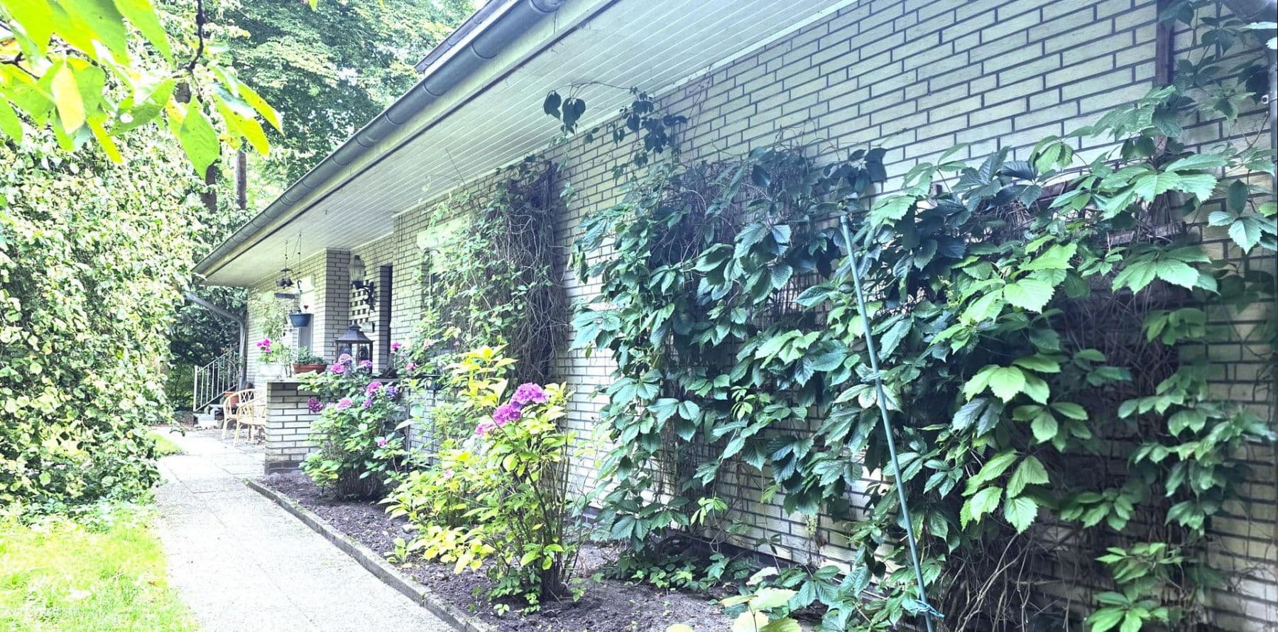 Predaj domu 420 m², pozemek 5.300 m², Wenzendorf, Dolné Sasko Predaj domu 420 m², pozemek 5.300 m², Wenzendorf, Dolné Sasko