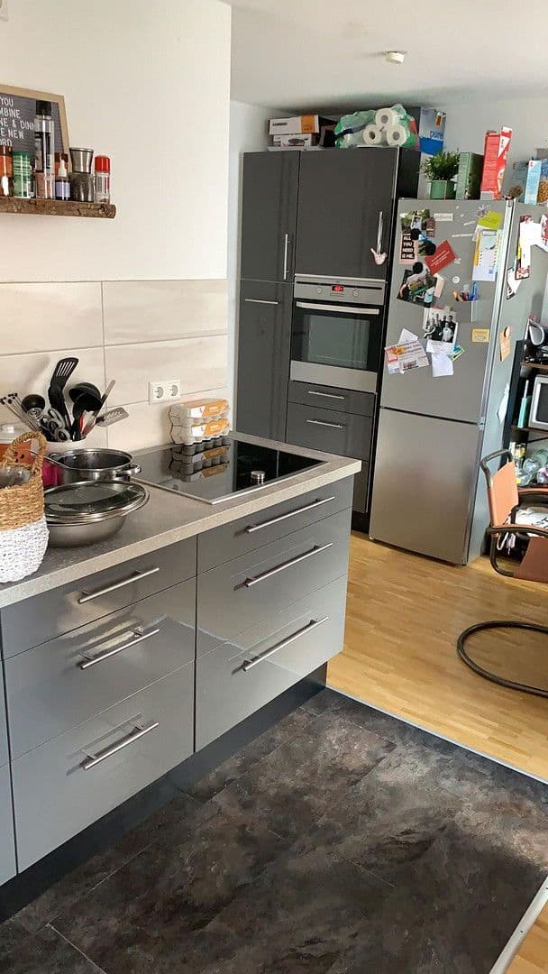 Prenájom bytu 3-izbový 79 m², Blumenstr. 3, Hannover, Dolné Sasko Prenájom bytu 3-izbový 79 m², Blumenstr. 3, Hannover, Dolné Sasko