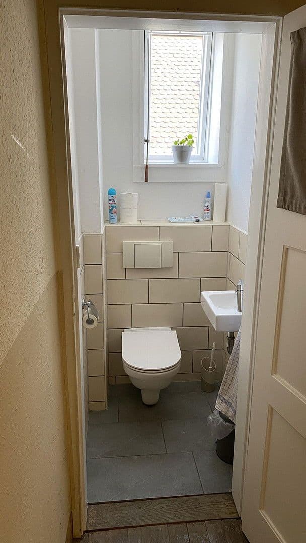 Prenájom kancelárie 82 m², Karlsruhe, Bádensko-Wurttembersko Prenájom kancelárie 82 m², Karlsruhe, Bádensko-Wurttembersko