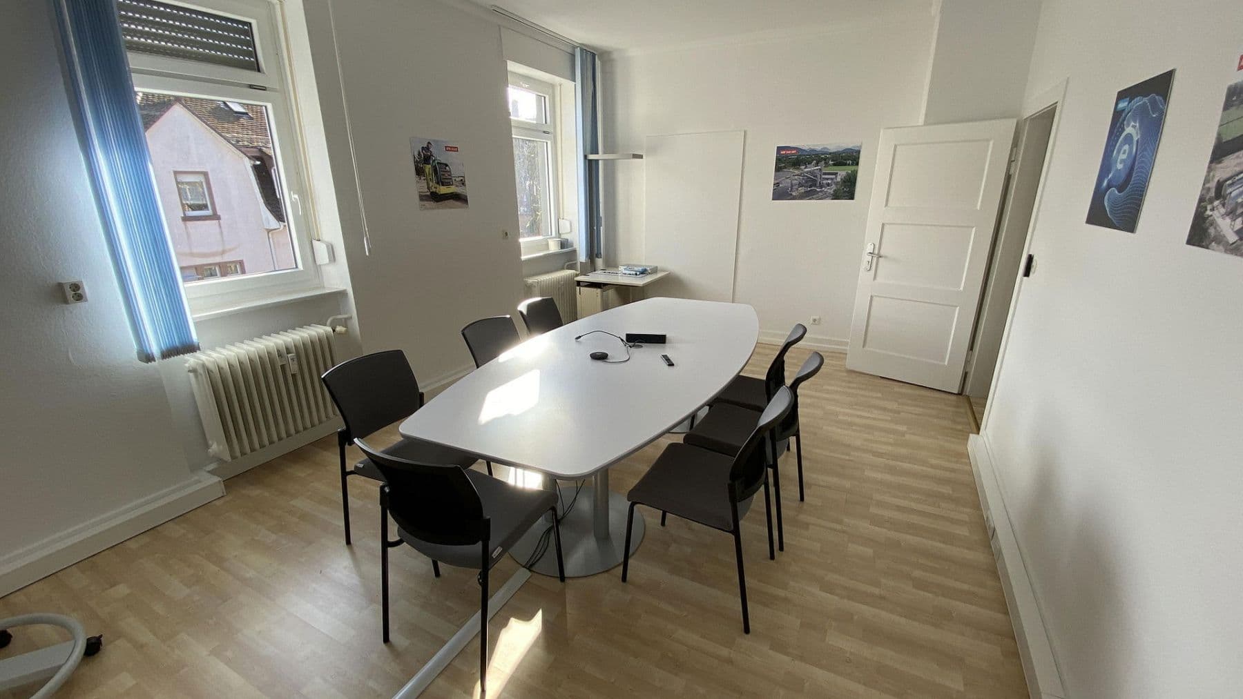 Prenájom kancelárie 82 m², Karlsruhe, Bádensko-Wurttembersko Prenájom kancelárie 82 m², Karlsruhe, Bádensko-Wurttembersko