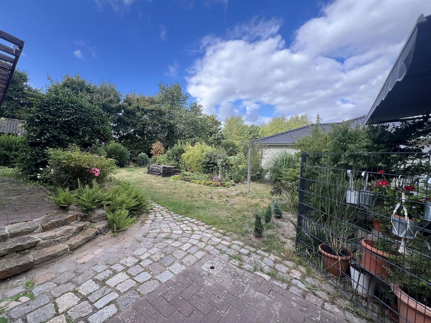 Prenájom bytu 5-izbový 142 m², Nienburg/Weser, Dolné Sasko Prenájom bytu 5-izbový 142 m², Nienburg/Weser, Dolné Sasko