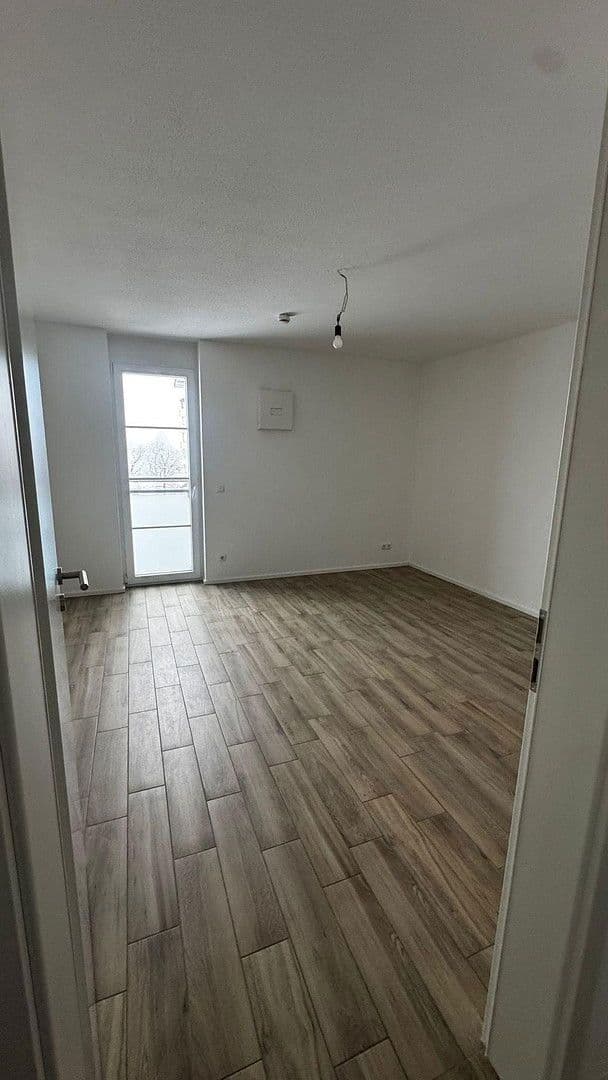 Prenájom bytu 2-izbový 70 m², Germering, Bavorsko Prenájom bytu 2-izbový 70 m², Germering, Bavorsko