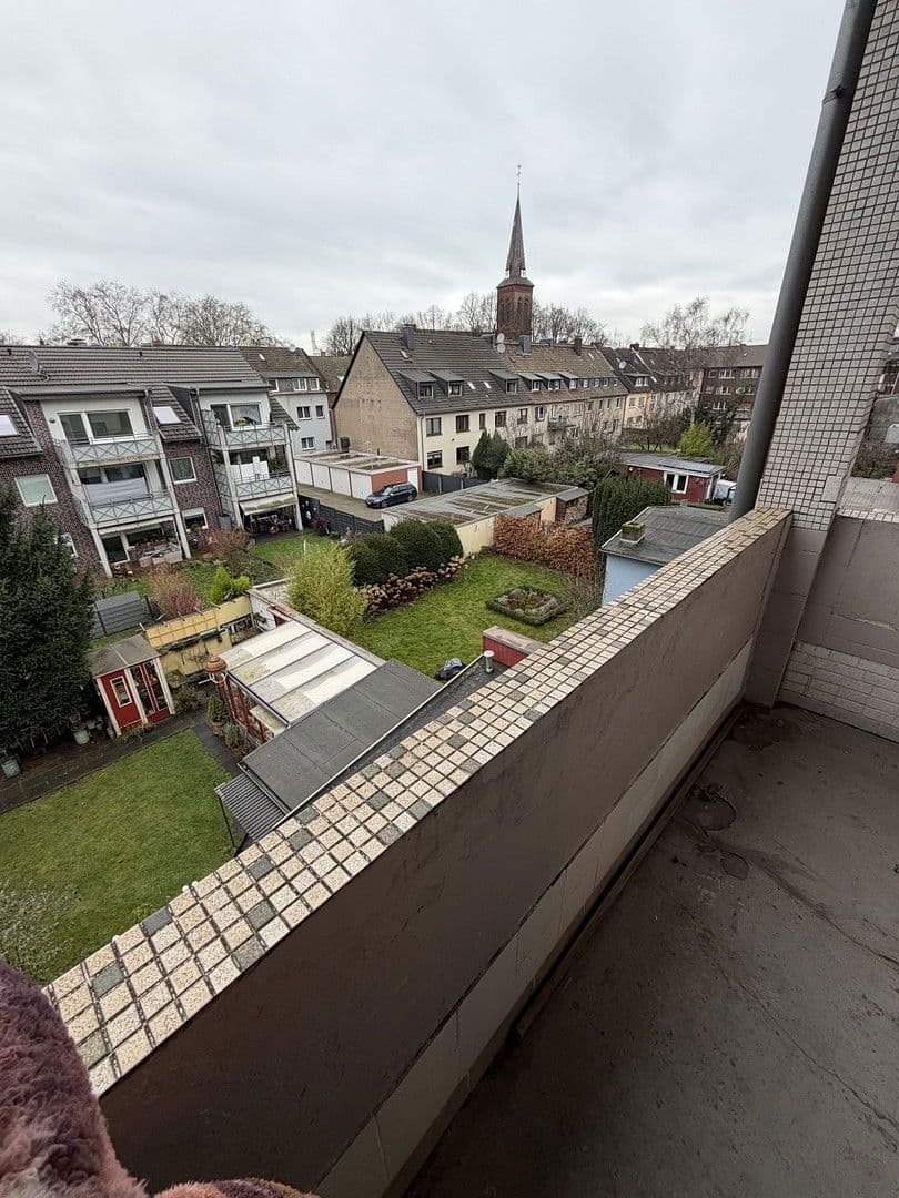 Prenájom bytu 3-izbový 84 m², Duisburg, Severné Porýnie - Westfálsko Prenájom bytu 3-izbový 84 m², Duisburg, Severné Porýnie - Westfálsko