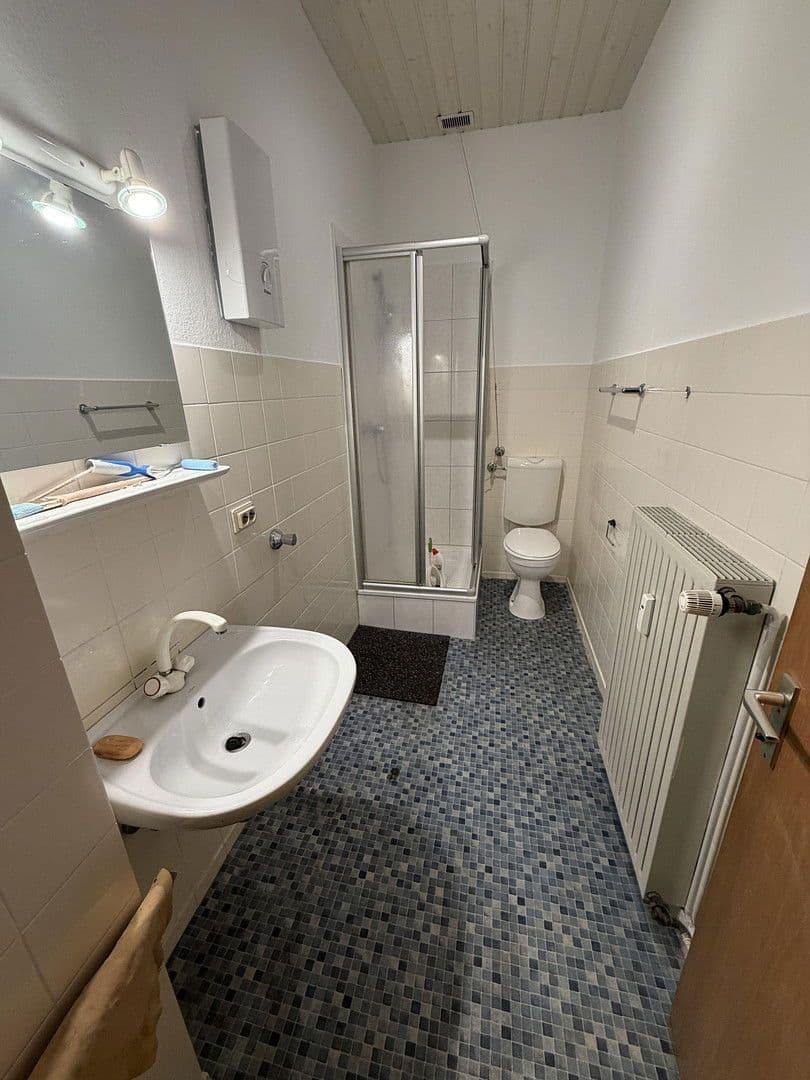 Prenájom bytu 3-izbový 84 m², Duisburg, Severné Porýnie - Westfálsko Prenájom bytu 3-izbový 84 m², Duisburg, Severné Porýnie - Westfálsko