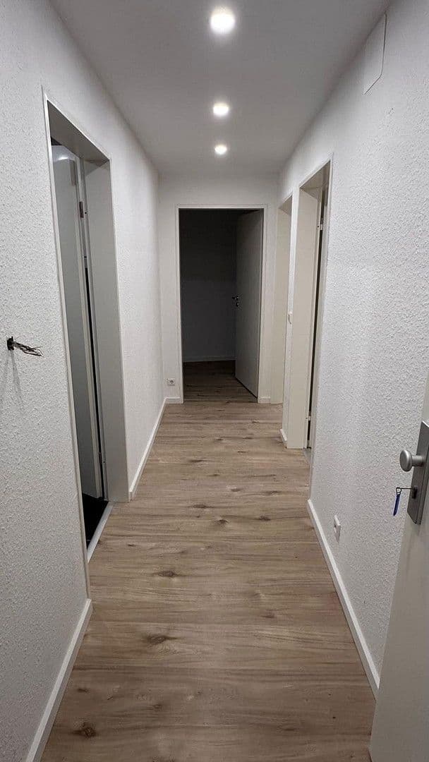 Prenájom bytu 3-izbový 53 m², Kirchstr. 12, Deizisau, Bádensko-Wurttembersko Prenájom bytu 3-izbový 53 m², Kirchstr. 12, Deizisau, Bádensko-Wurttembersko