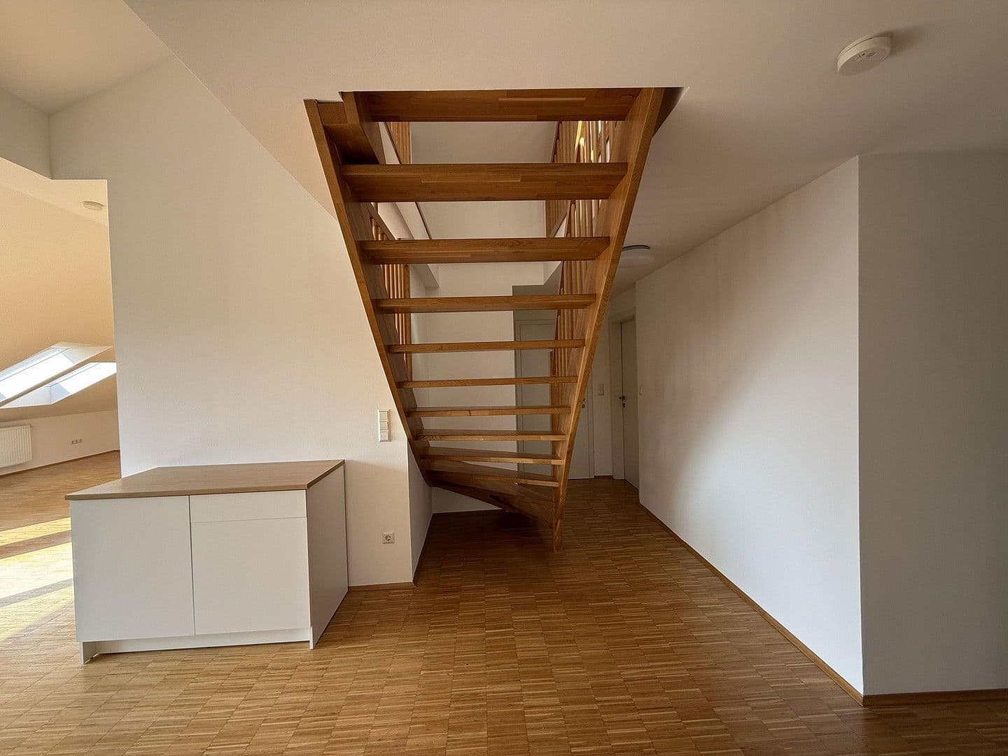 Prenájom bytu 3-izbový 138 m², Beethovenstraße 24/8, Graz, Štajersko Prenájom bytu 3-izbový 138 m², Beethovenstraße 24/8, Graz, Štajersko