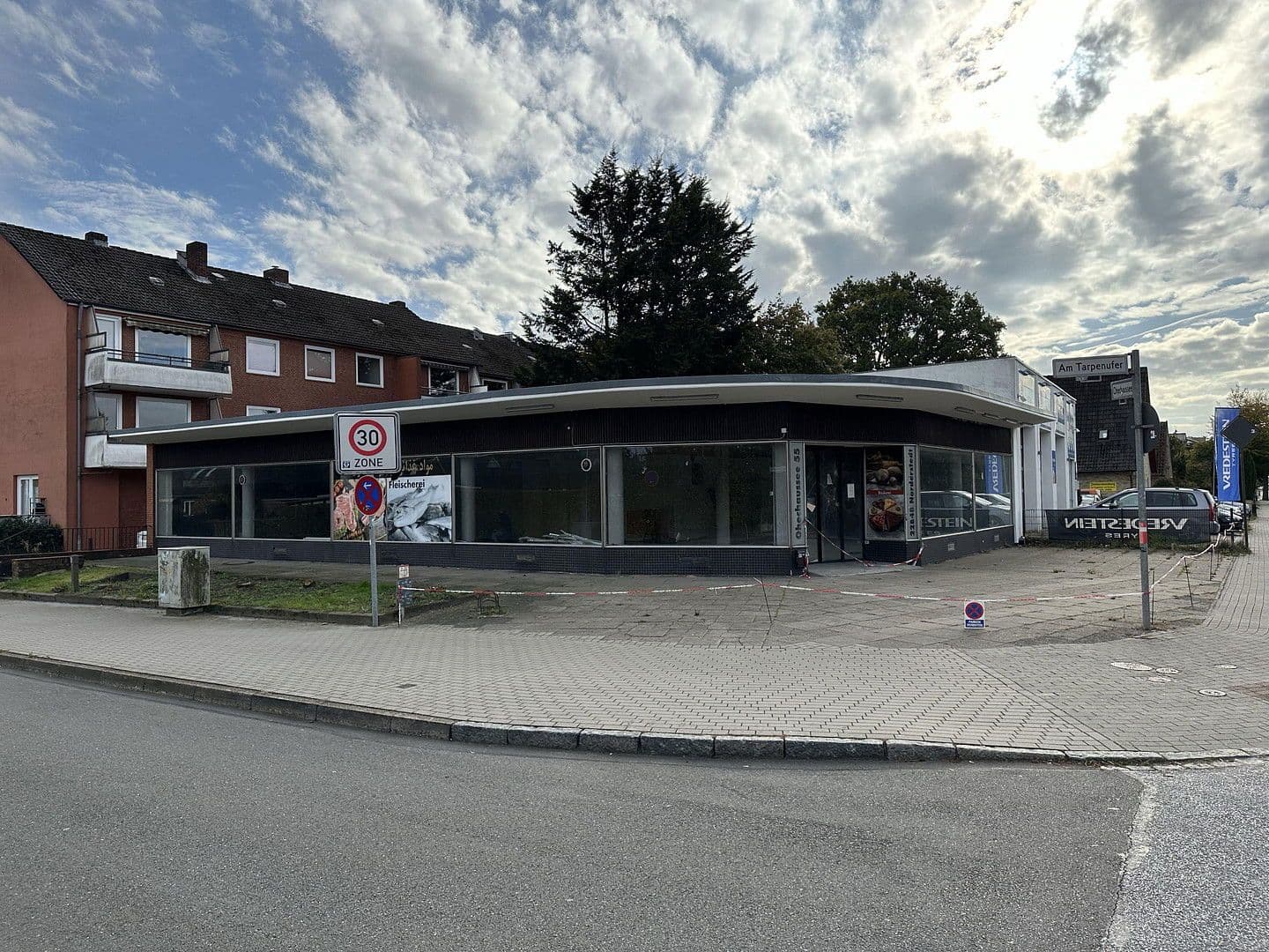 Prenájom nebytového priestoru 430 m², Ohechaussee 55, Norderstedt, Šlezvicko-Holštajnsko Prenájom nebytového priestoru 430 m², Ohechaussee 55, Norderstedt, Šlezvicko-Holštajnsko