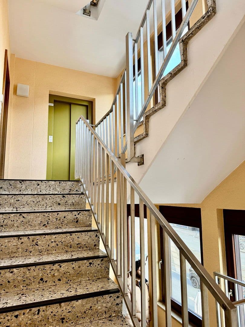 Predaj kancelárie 220 m², Pillenreuther Str. 14, Nürnberg, Bavorsko Predaj kancelárie 220 m², Pillenreuther Str. 14, Nürnberg, Bavorsko