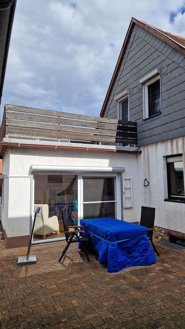 Predaj domu 138 m², pozemek 250 m², Worms, Porýnie-Falcko Predaj domu 138 m², pozemek 250 m², Worms, Porýnie-Falcko