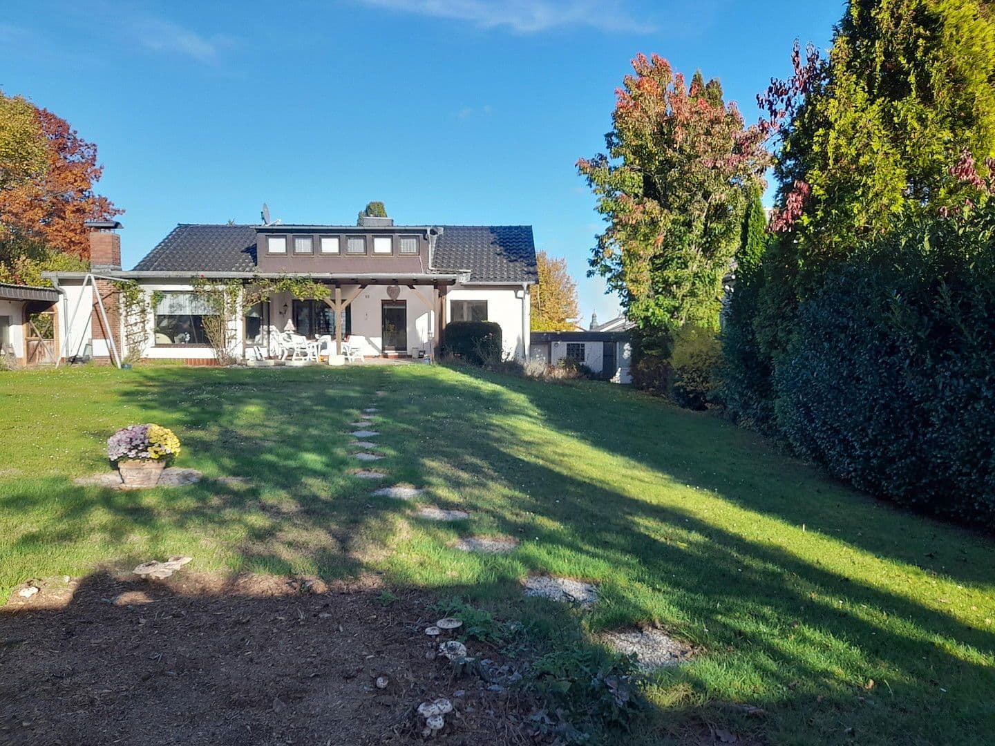 Predaj domu 180 m², pozemek 1.400 m², Marburg, Hesensko Predaj domu 180 m², pozemek 1.400 m², Marburg, Hesensko