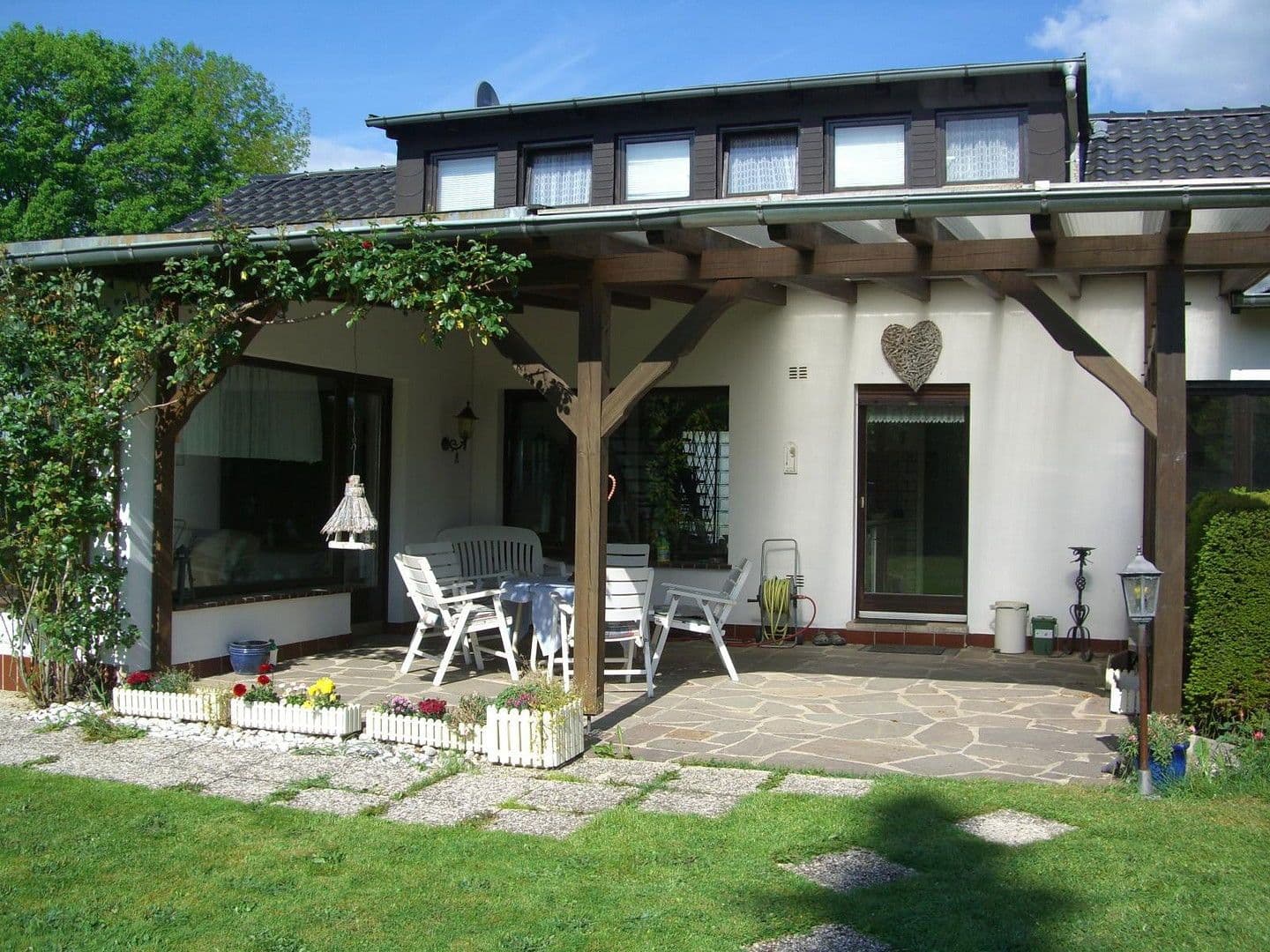 Predaj domu 180 m², pozemek 1.400 m², Marburg, Hesensko Predaj domu 180 m², pozemek 1.400 m², Marburg, Hesensko