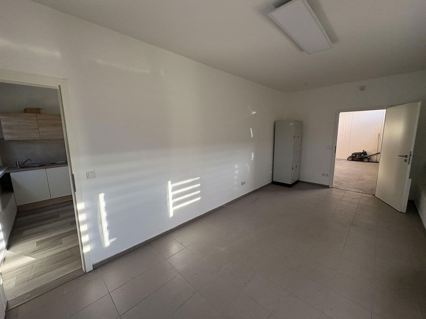 Prenájom nebytového priestoru 1.856 m², Nikolaus-Groß-Str. 17, Dortmund, Severné Porýnie - Westfálsko Prenájom nebytového priestoru 1.856 m², Nikolaus-Groß-Str. 17, Dortmund, Severné Porýnie - Westfálsko