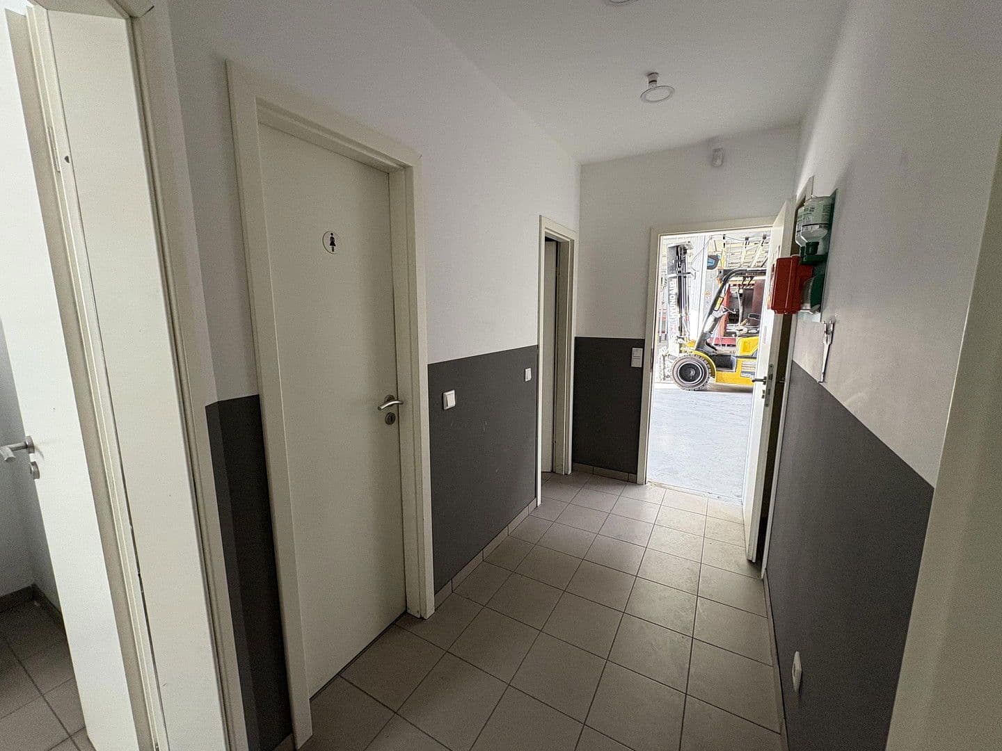 Prenájom nebytového priestoru 1.856 m², Nikolaus-Groß-Str. 17, Dortmund, Severné Porýnie - Westfálsko Prenájom nebytového priestoru 1.856 m², Nikolaus-Groß-Str. 17, Dortmund, Severné Porýnie - Westfálsko