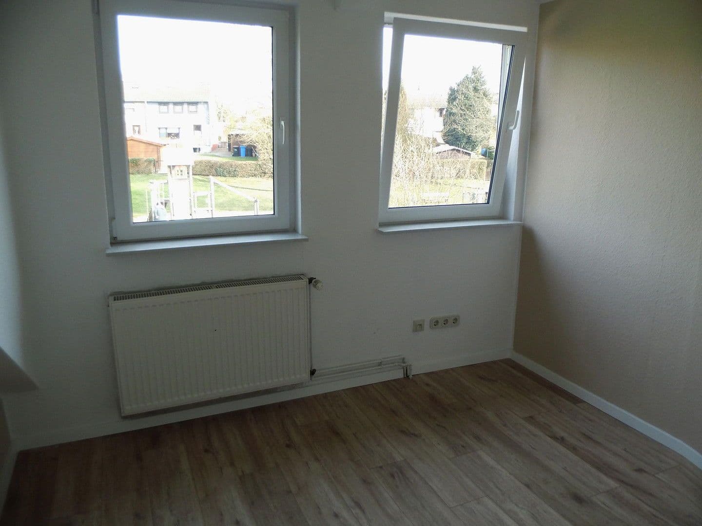 Predaj domu 85 m², pozemek 320 m², Osterholz-Scharmbeck, Dolné Sasko Predaj domu 85 m², pozemek 320 m², Osterholz-Scharmbeck, Dolné Sasko