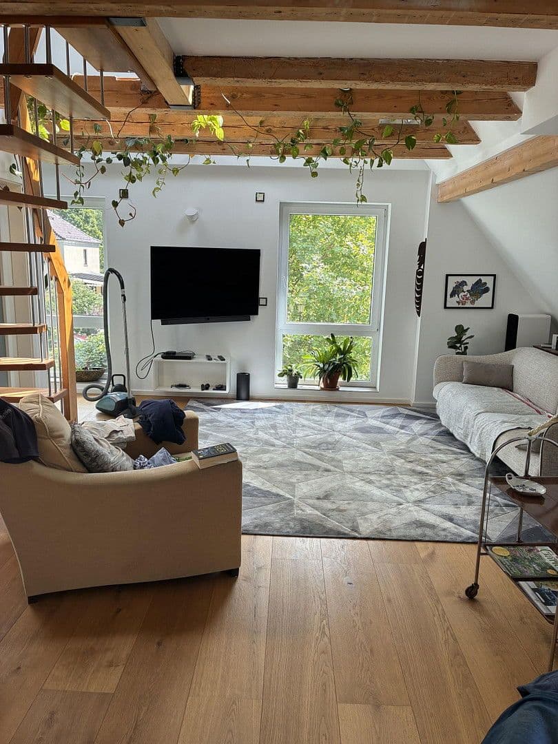 Predaj domu 150 m², pozemek 900 m², Hohen Neuendorf, Brandenbursko Predaj domu 150 m², pozemek 900 m², Hohen Neuendorf, Brandenbursko