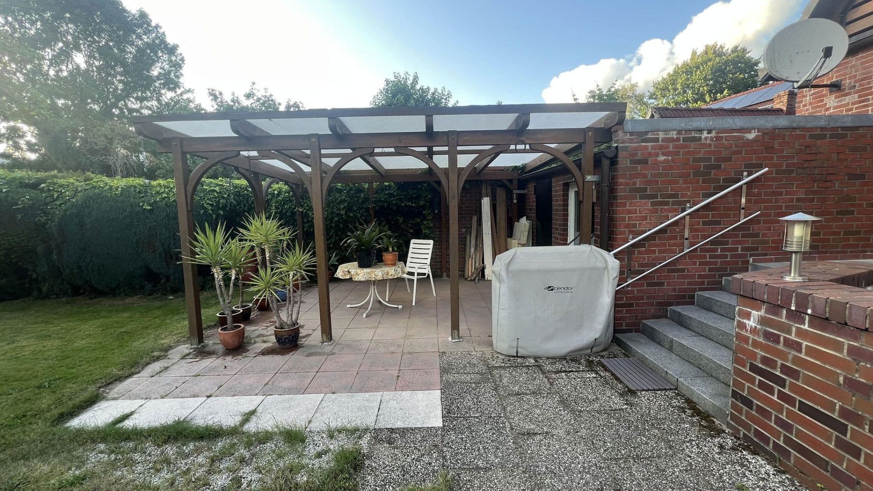 Predaj domu 130 m², pozemek 892 m², Hamburg, Hamburg Predaj domu 130 m², pozemek 892 m², Hamburg, Hamburg