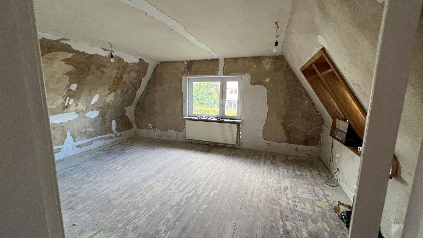 Predaj domu 130 m², pozemek 892 m², Hamburg, Hamburg Predaj domu 130 m², pozemek 892 m², Hamburg, Hamburg