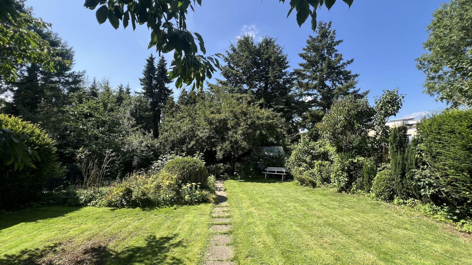 Predaj domu 130 m², pozemek 892 m², Hamburg, Hamburg Predaj domu 130 m², pozemek 892 m², Hamburg, Hamburg