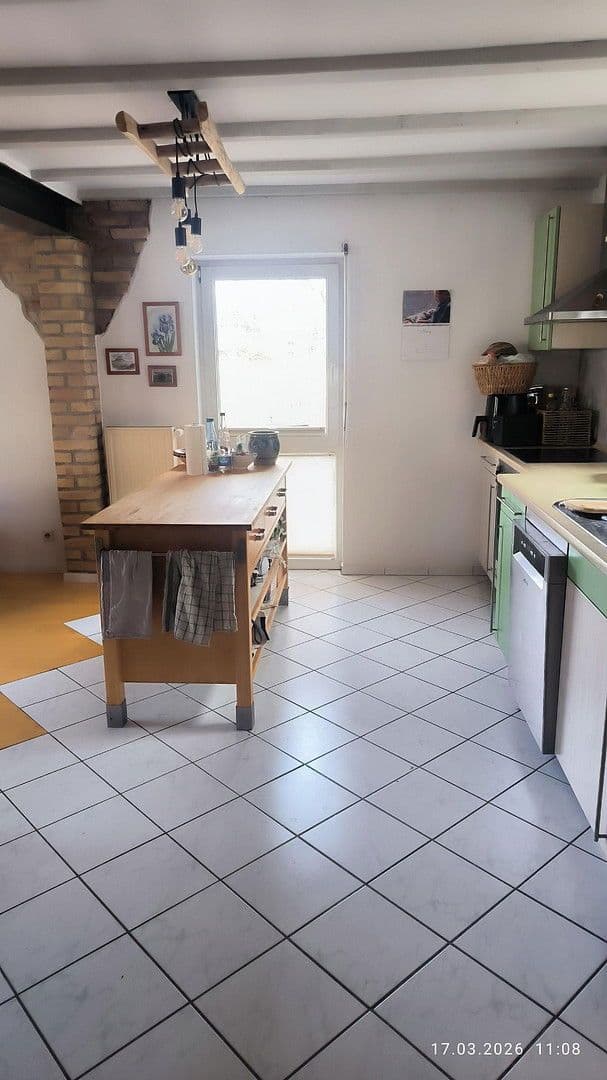 Predaj domu 140 m², pozemek 950 m², Herxheim bei Landau/Pfalz, Porýnie-Falcko Predaj domu 140 m², pozemek 950 m², Herxheim bei Landau/Pfalz, Porýnie-Falcko