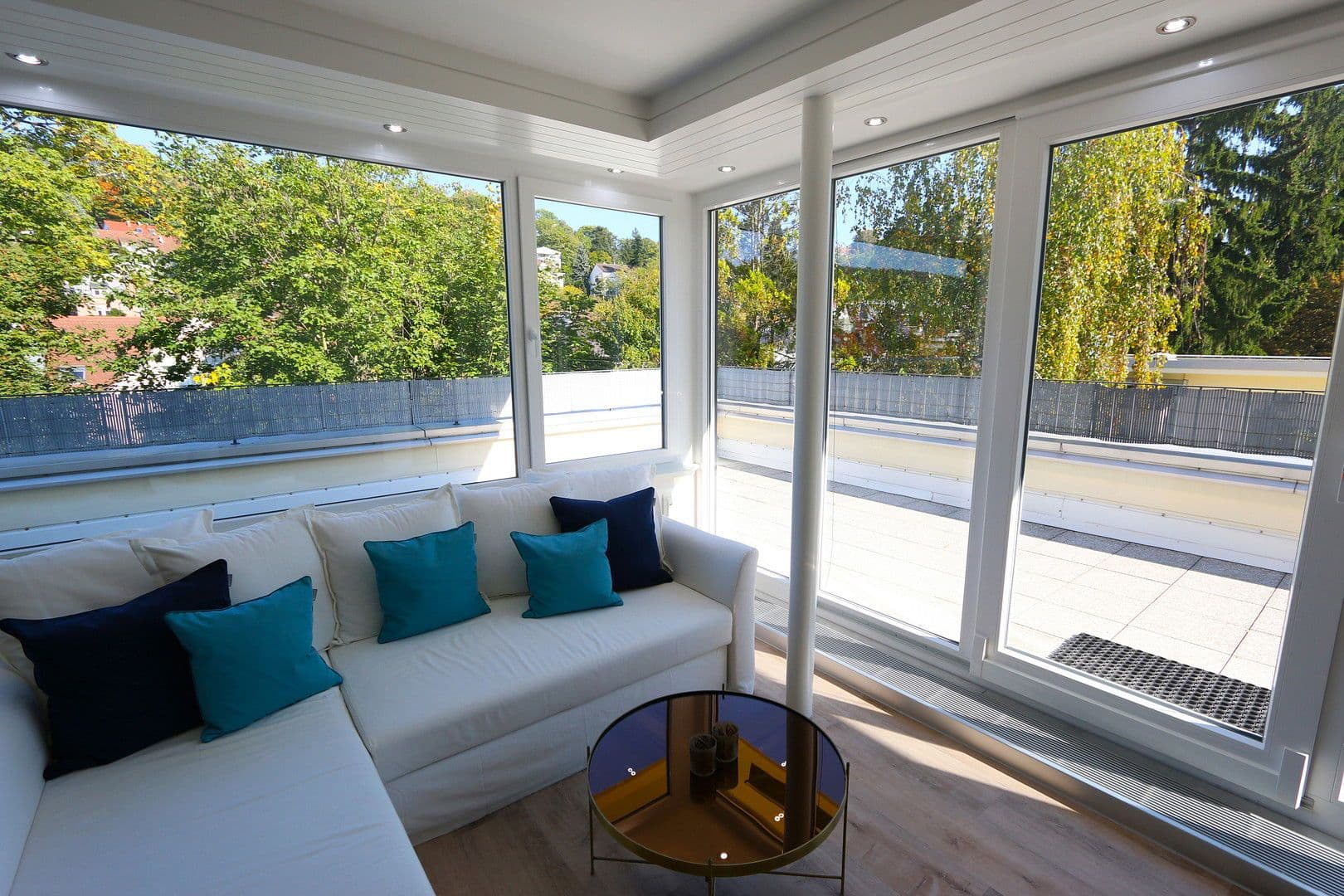 Prenájom bytu 2-izbový 69 m², Baden-Baden, Bádensko-Wurttembersko Prenájom bytu 2-izbový 69 m², Baden-Baden, Bádensko-Wurttembersko