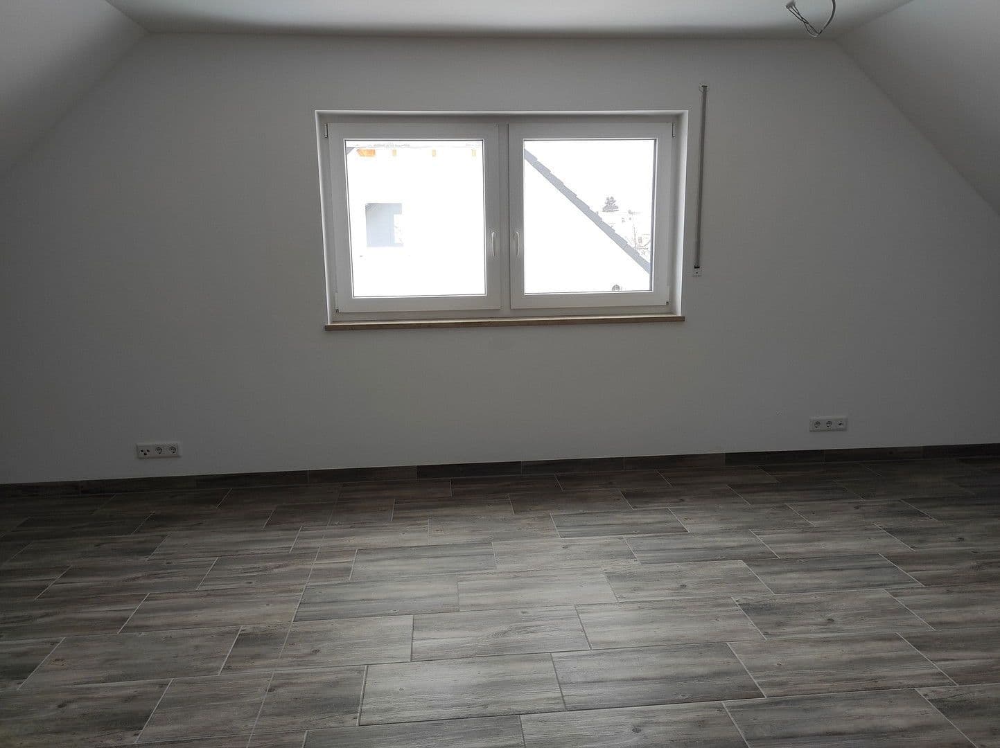 Prenájom domu 130 m², pozemek 200 m², Asamstr. 44a, Ingolstadt, Bavorsko Prenájom domu 130 m², pozemek 200 m², Asamstr. 44a, Ingolstadt, Bavorsko