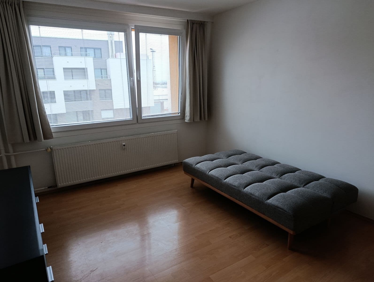 Prenájom bytu 1-izbový 38 m², Na Domovině, Praha, Praha Prenájom bytu 1-izbový 38 m², Na Domovině, Praha, Praha