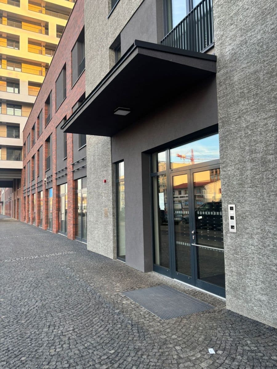 Prenájom bytu 1-izbový 33 m², Poděbradská, Praha, Praha Prenájom bytu 1-izbový 33 m², Poděbradská, Praha, Praha