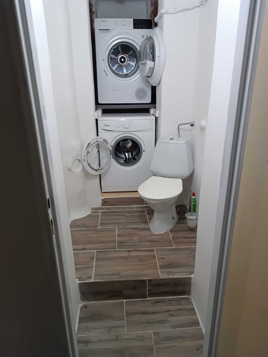 Prenájom bytu 18 m², Moravská, Praha, Praha Prenájom bytu 18 m², Moravská, Praha, Praha