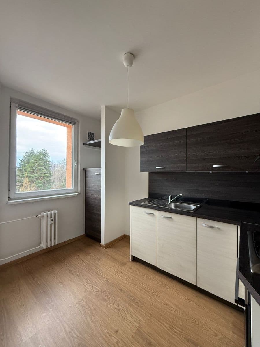 Predaj bytu 2-izbový 44 m², Sosnová, Třinec, Moravskoslezský kraj Predaj bytu 2-izbový 44 m², Sosnová, Třinec, Moravskoslezský kraj