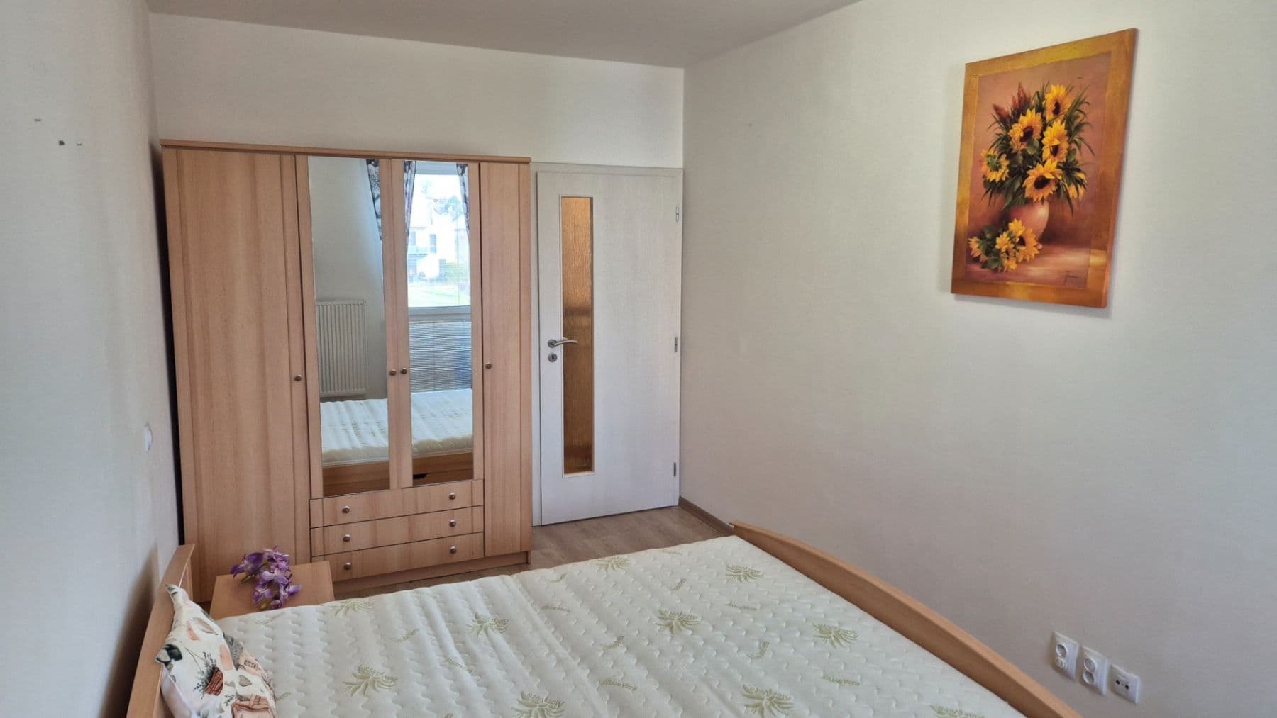 Prenájom bytu 2-izbový 60 m², K Meteoru, Hradec Králové, Královéhradecký kraj Prenájom bytu 2-izbový 60 m², K Meteoru, Hradec Králové, Královéhradecký kraj