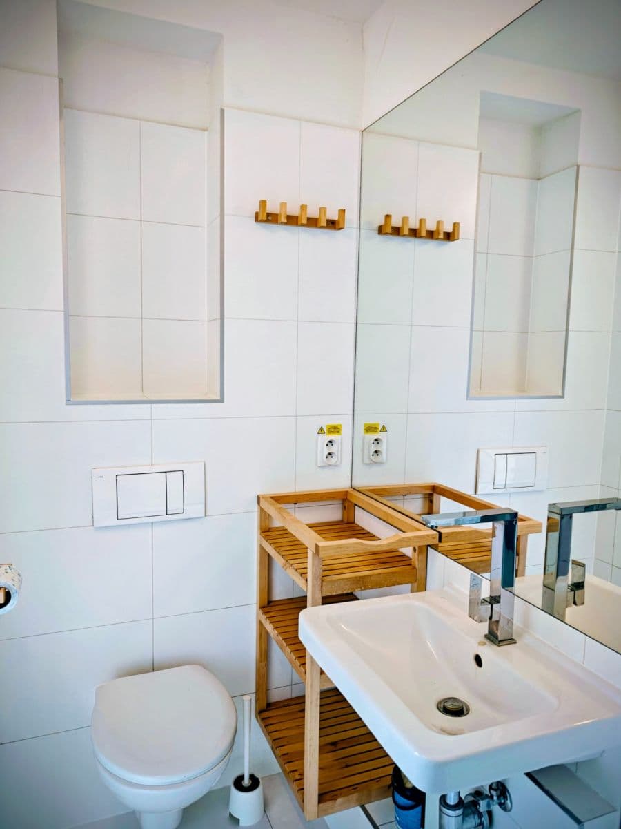 Prenájom bytu Garsoniéra 16 m², Molákova, Praha, Praha Prenájom bytu Garsoniéra 16 m², Molákova, Praha, Praha