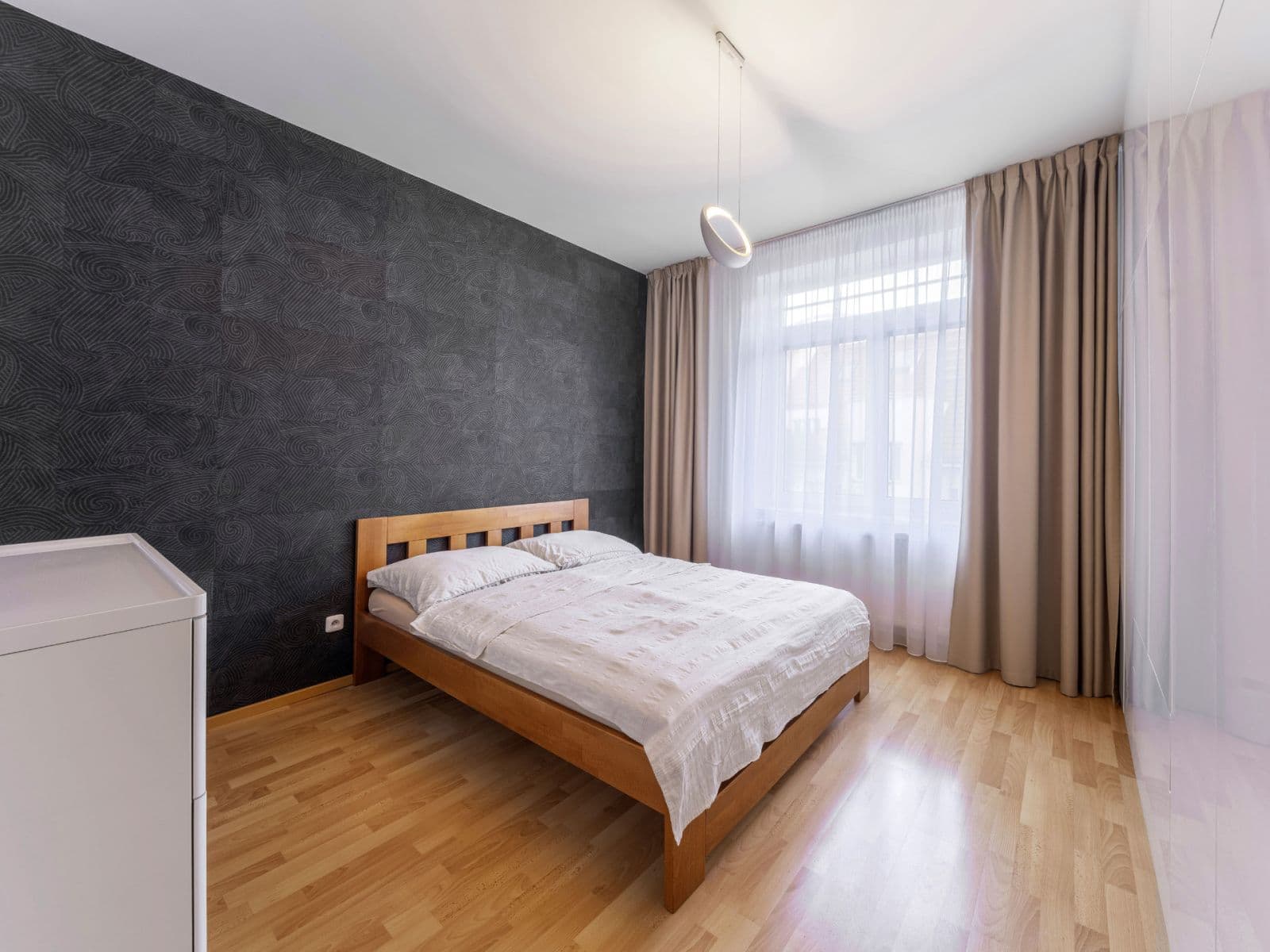 Prenájom bytu 3-izbový 70 m², U Třešňovky, Praha, Praha Prenájom bytu 3-izbový 70 m², U Třešňovky, Praha, Praha